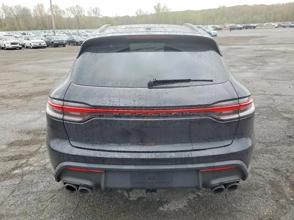 2026 PORSCHE MACAN S  