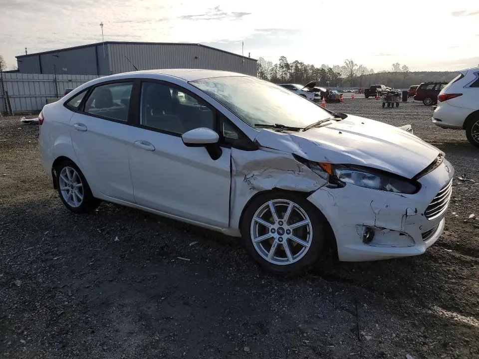 2018 FORD FIESTA SE  