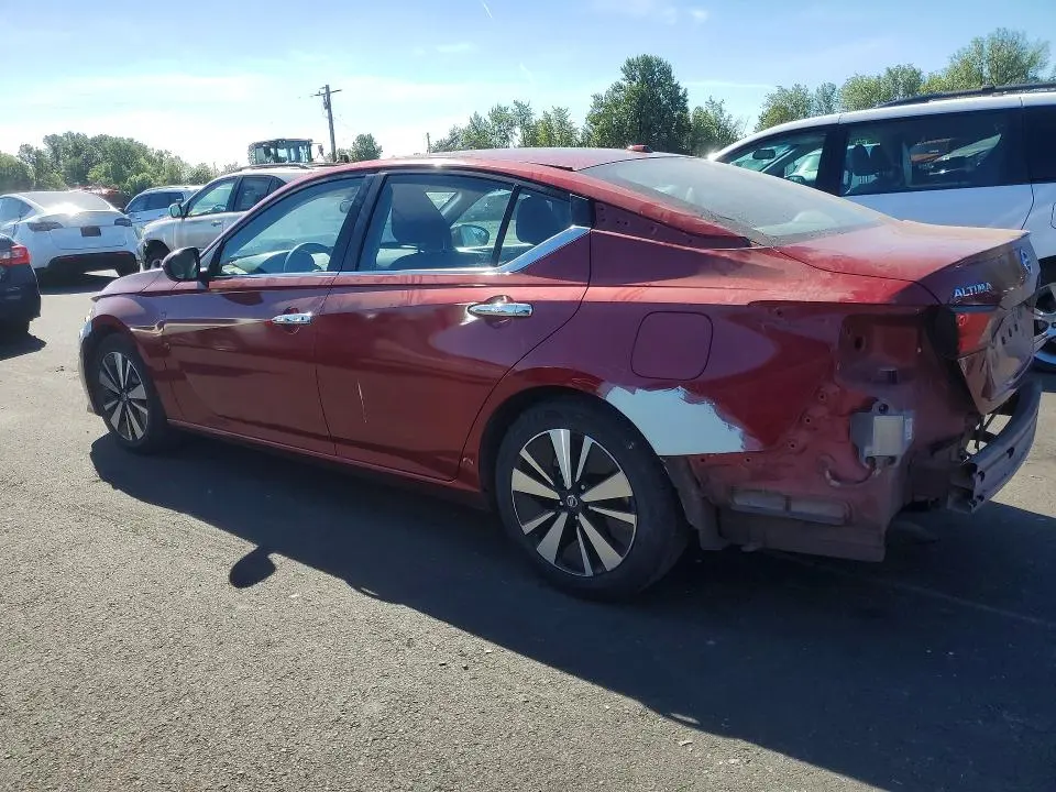 2021 NISSAN ALTIMA SV  