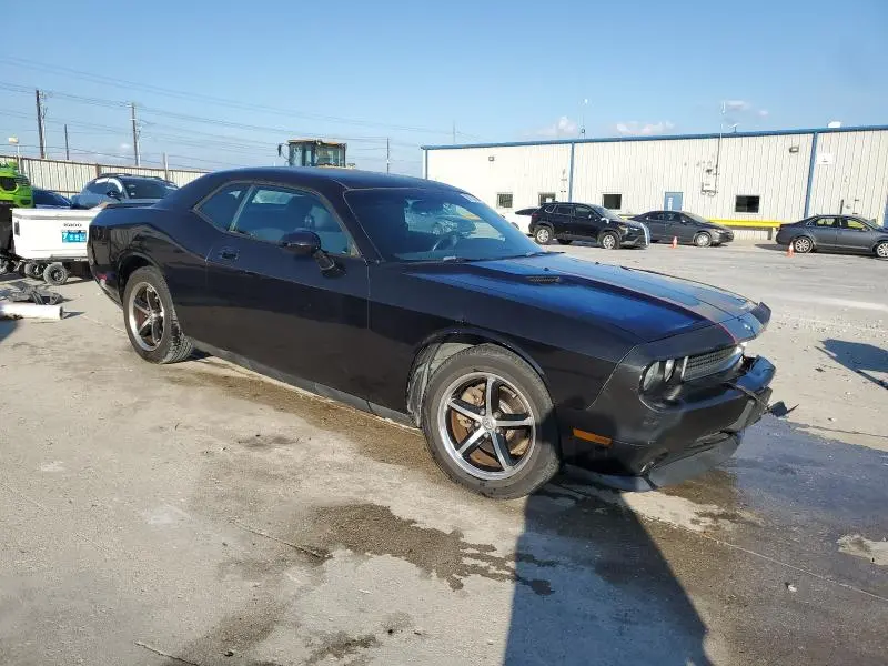 2010 DODGE CHALLENGER SE  