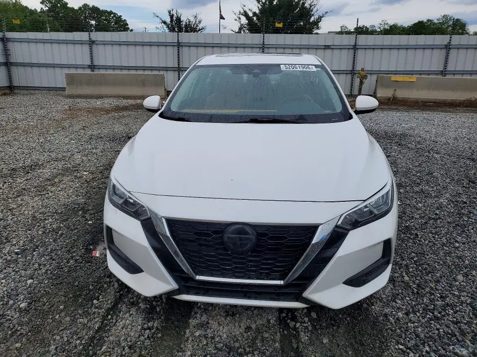 2022 NISSAN SENTRA SV  
