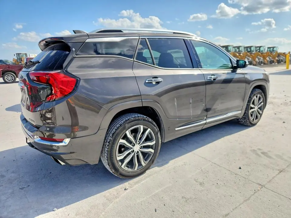 2019 GMC TERRAIN DENALI  
