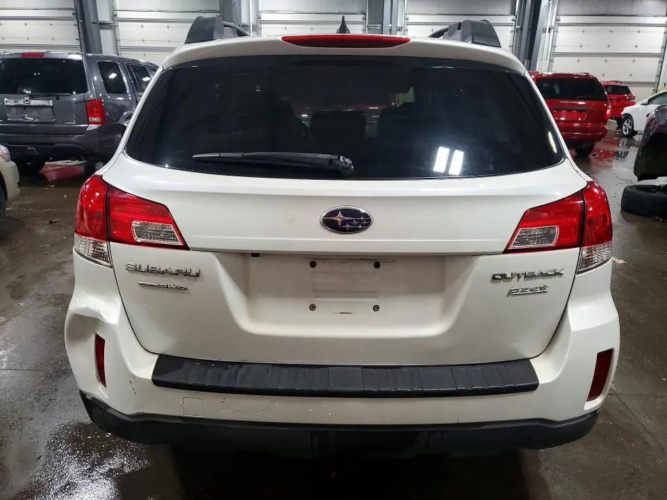 2013 SUBARU OUTBACK 2.5I LIMITED  