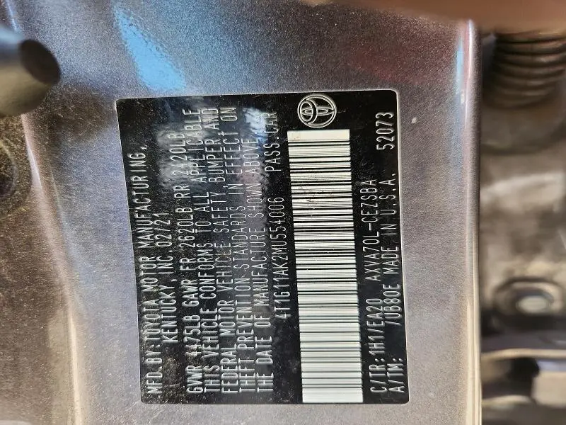 2021 TOYOTA CAMRY SE  