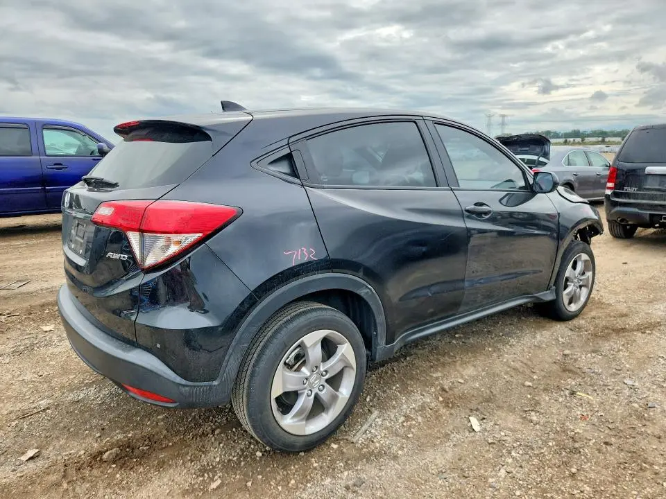 2022 HONDA HR-V LX  