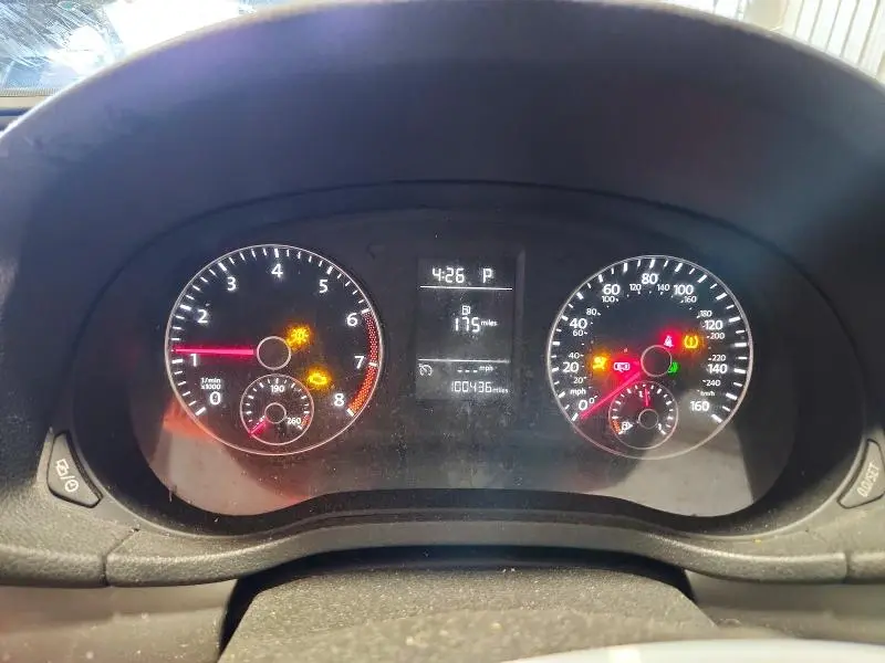 2015 VOLKSWAGEN PASSAT S  