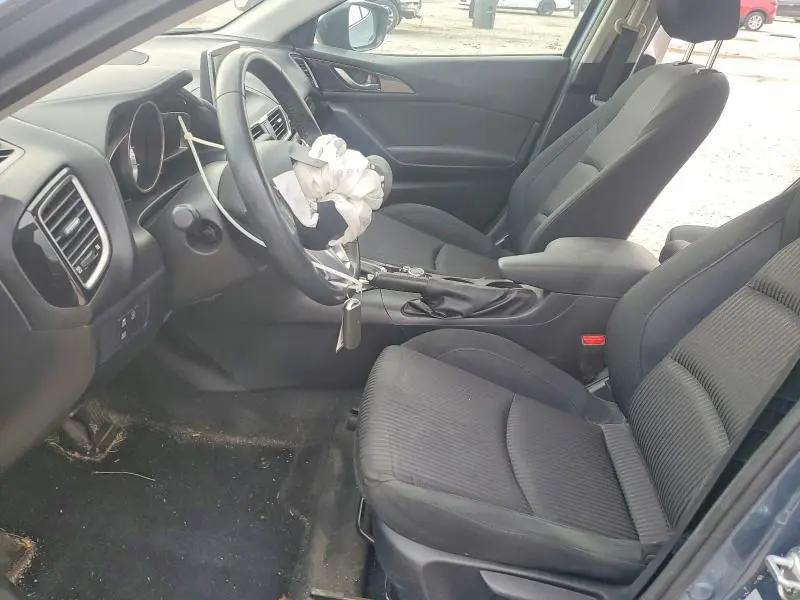 2015 MAZDA 3 TOURING  