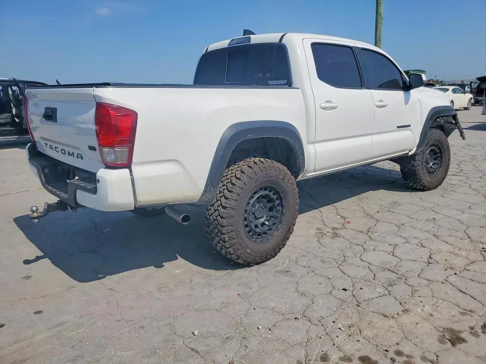 2022 TOYOTA TACOMA TRD OFF-ROAD  