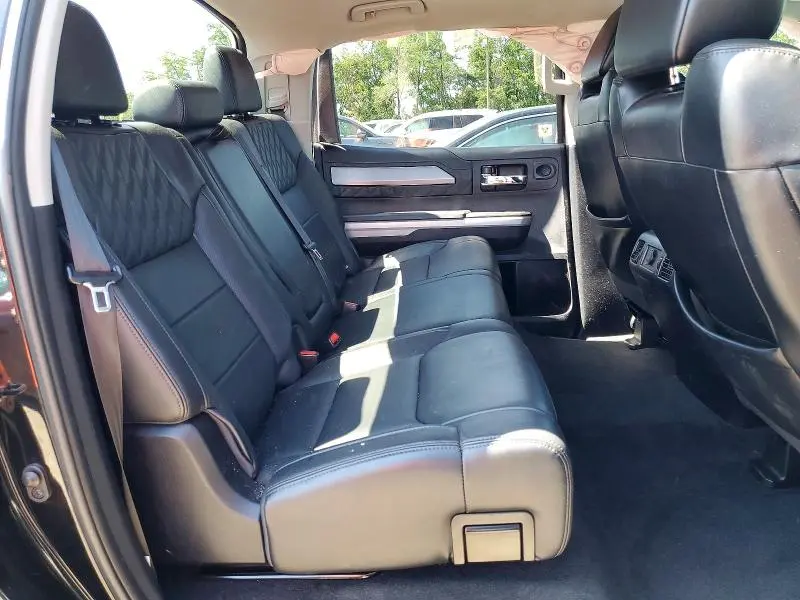 2019 TOYOTA TUNDRA PLATINUM  