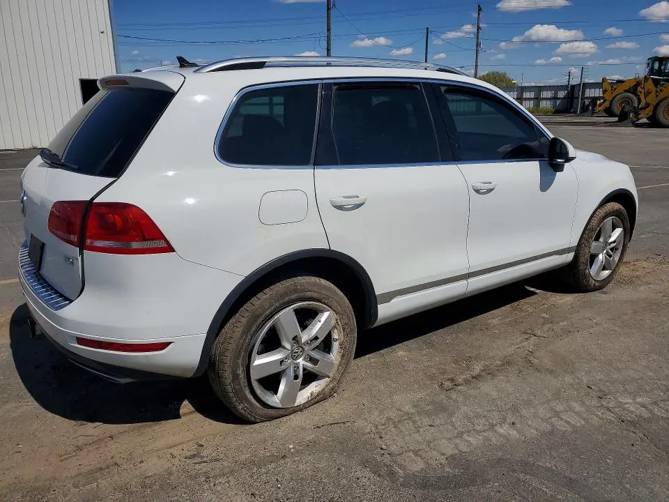 2012 VOLKSWAGEN TOUAREG V6 TDI  