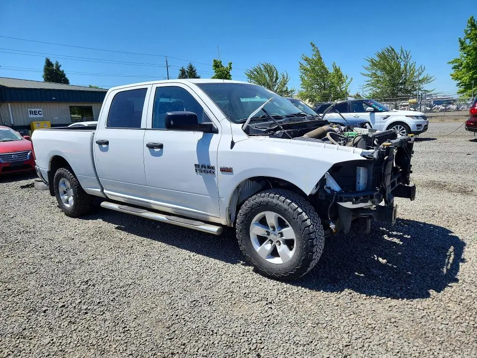 2015 RAM 1500 ST  