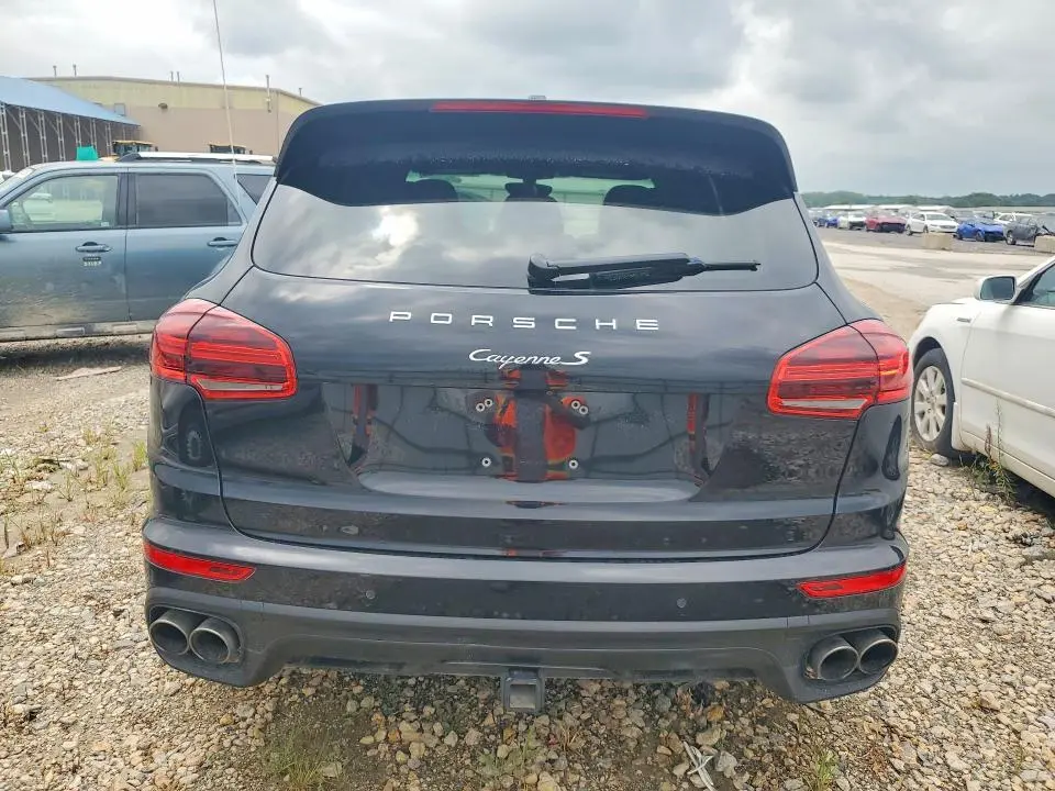 2015 PORSCHE CAYENNE S  