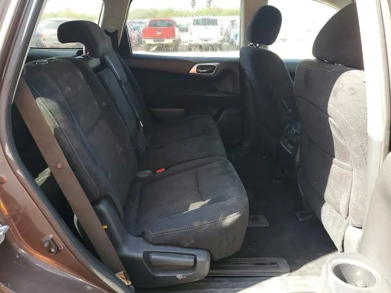 2015 NISSAN PATHFINDER S  