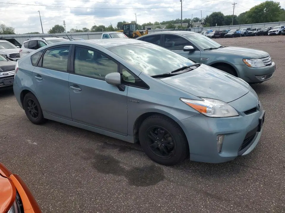 2015 TOYOTA PRIUS THREE  