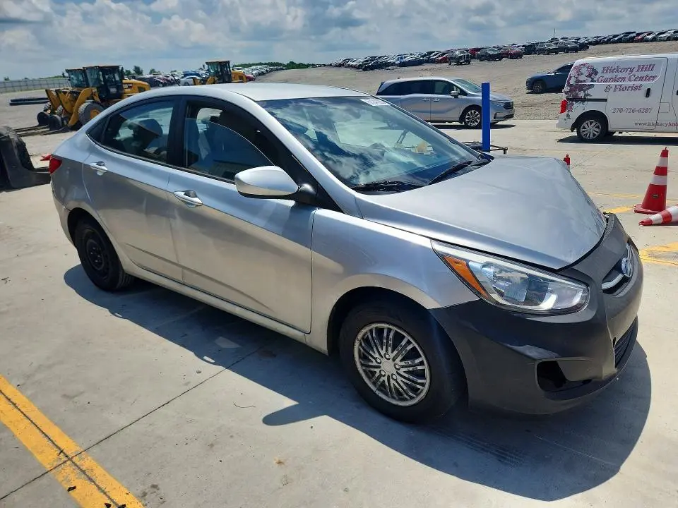 2015 HYUNDAI ACCENT   