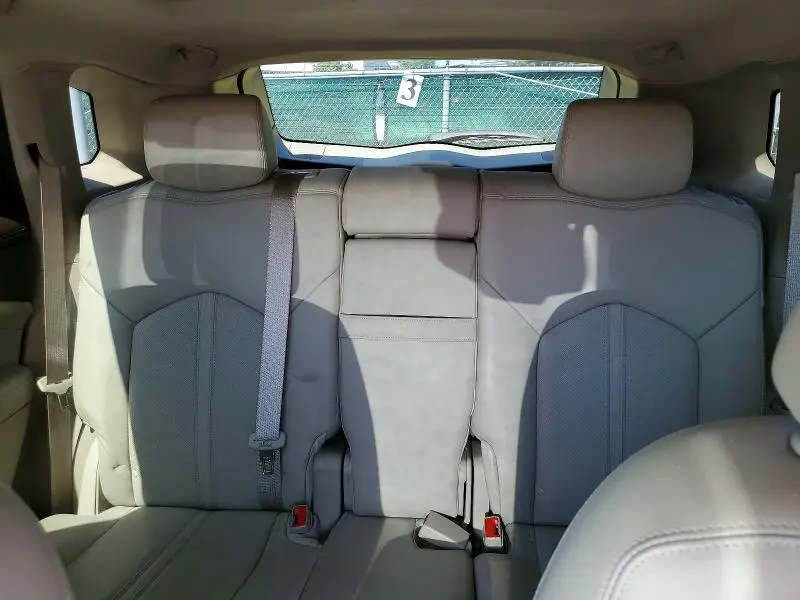 2011 CADILLAC SRX LUXURY COLLECTION  