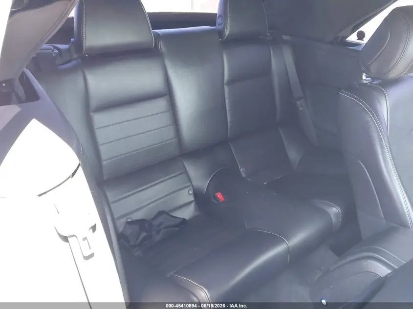 2014 FORD MUSTANG V6/V6 PREMIUM