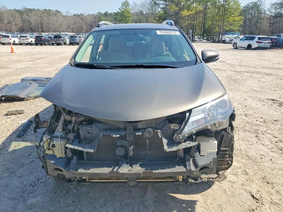 2013 TOYOTA RAV4 XLE  