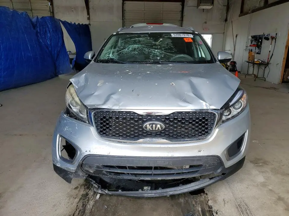 2016 KIA SORENTO LX  
