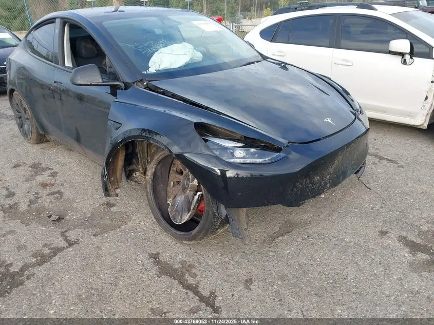 2024 TESLA MODEL Y PERFORMANCE DUAL MOTOR ALL-WHEEL DRIVE