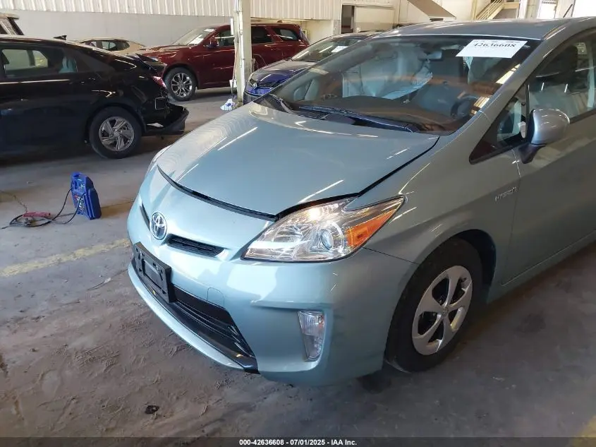 2014 TOYOTA PRIUS THREE