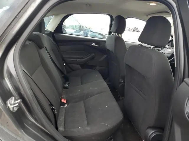 2017 FORD FOCUS SE  