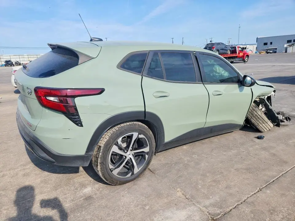 2024 CHEVROLET TRAX 1RS  