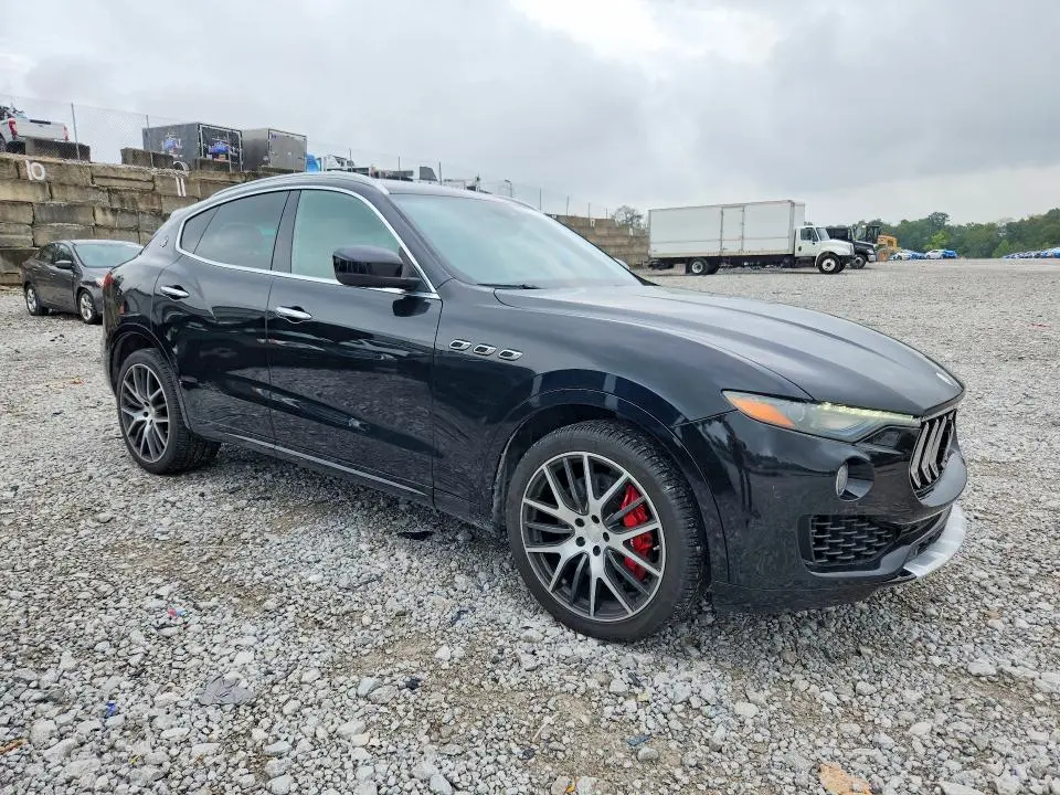 2017 MASERATI LEVANTE S SPORT  