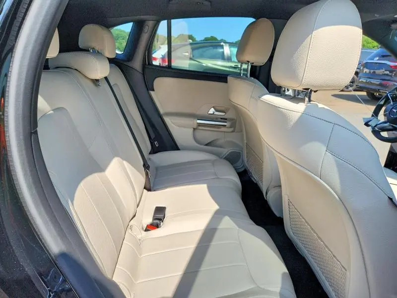 2026 MERCEDES-BENZ GLA 250 4MATIC  