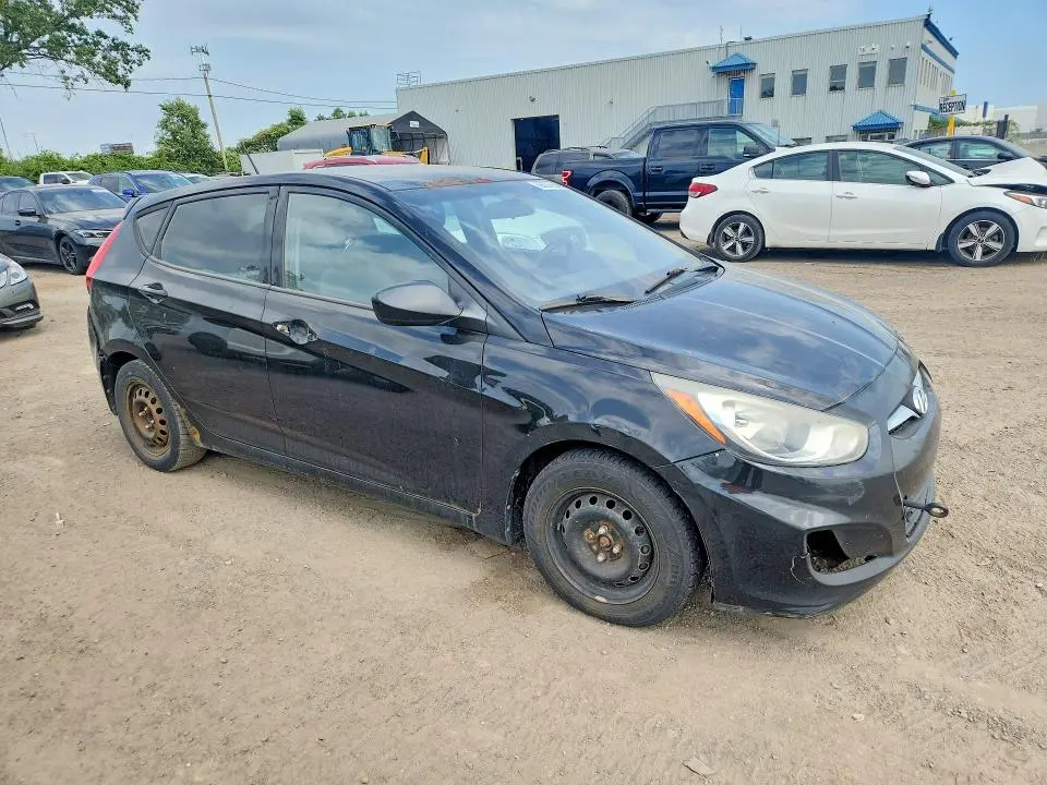 2012 HYUNDAI ACCENT GS  