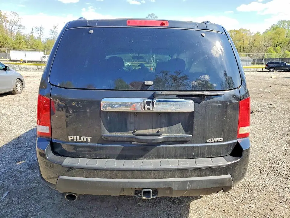 2011 HONDA PILOT EX  