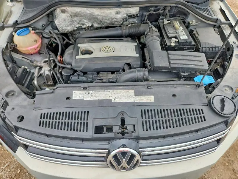 2012 VOLKSWAGEN TIGUAN S  