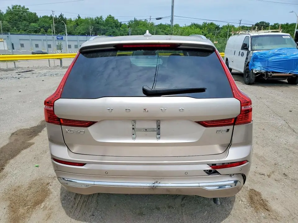 2023 VOLVO XC60 ULTIMATE  