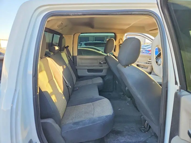 2012 DODGE RAM 1500 SLT  