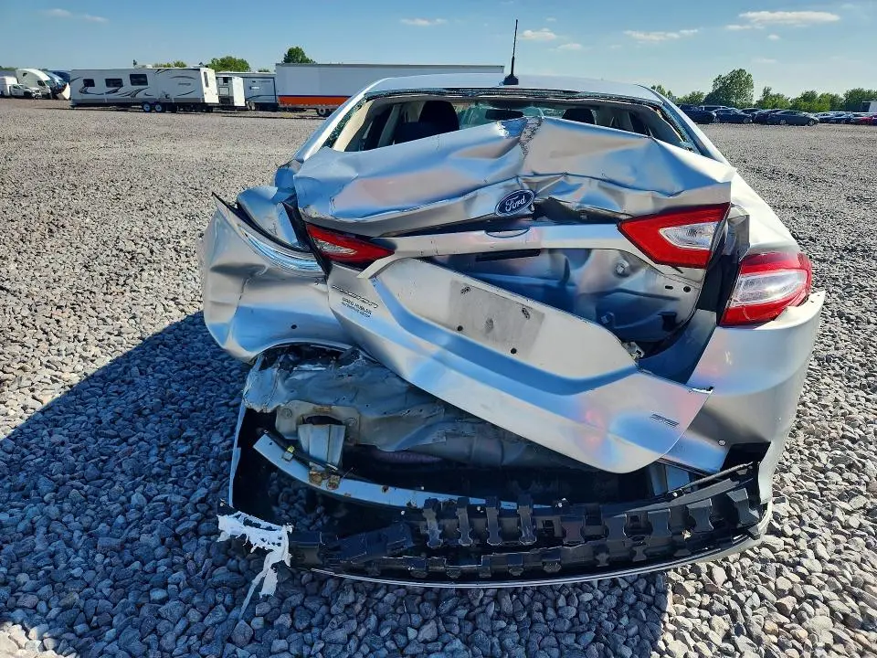 2014 FORD FUSION SE  