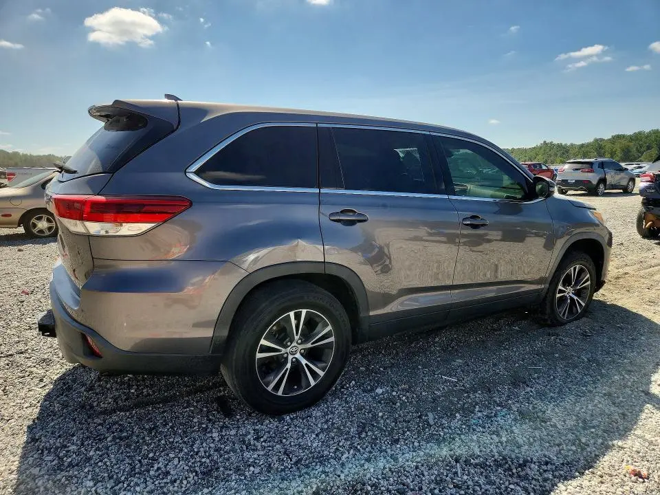 2019 TOYOTA HIGHLANDER LE PLUS  