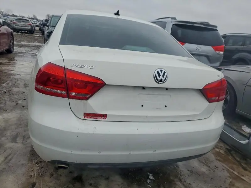 2013 VOLKSWAGEN PASSAT SE  