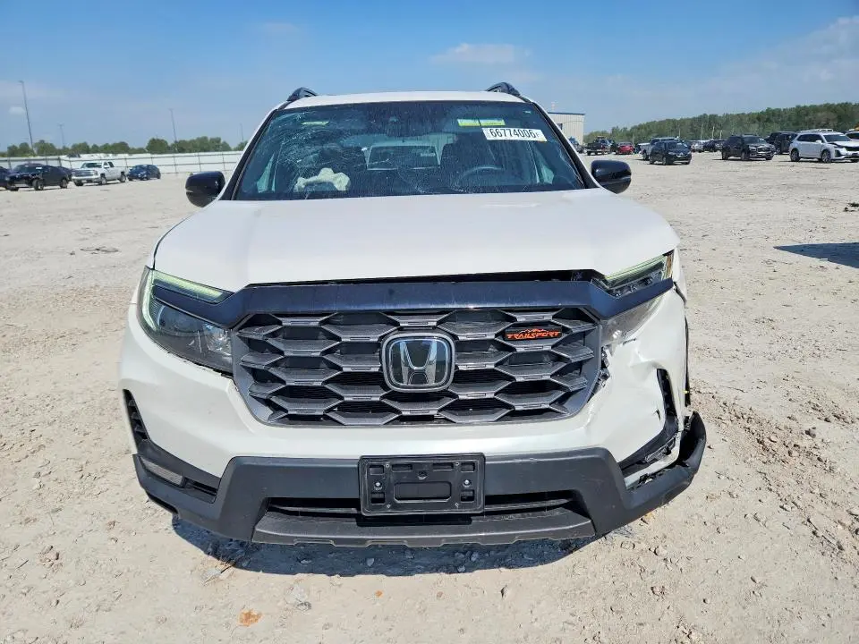 2025 HONDA PASSPORT TRAIL SPORT  