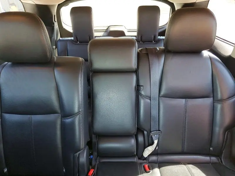 2017 NISSAN PATHFINDER SL  