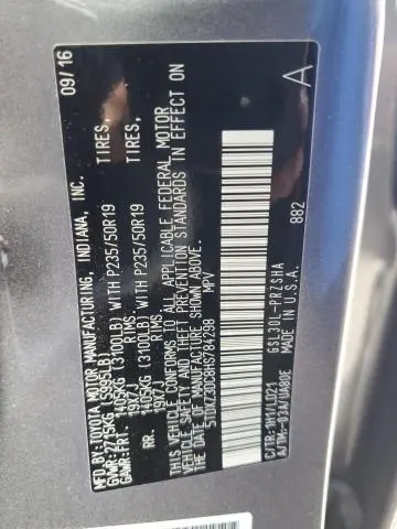 2017 TOYOTA SIENNA SE  