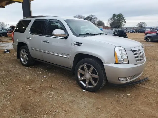2011 CADILLAC ESCALADE PREMIUM  