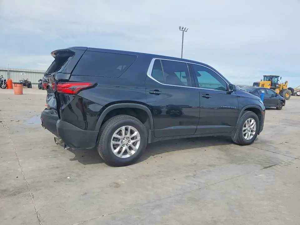 2022 CHEVROLET TRAVERSE LS  
