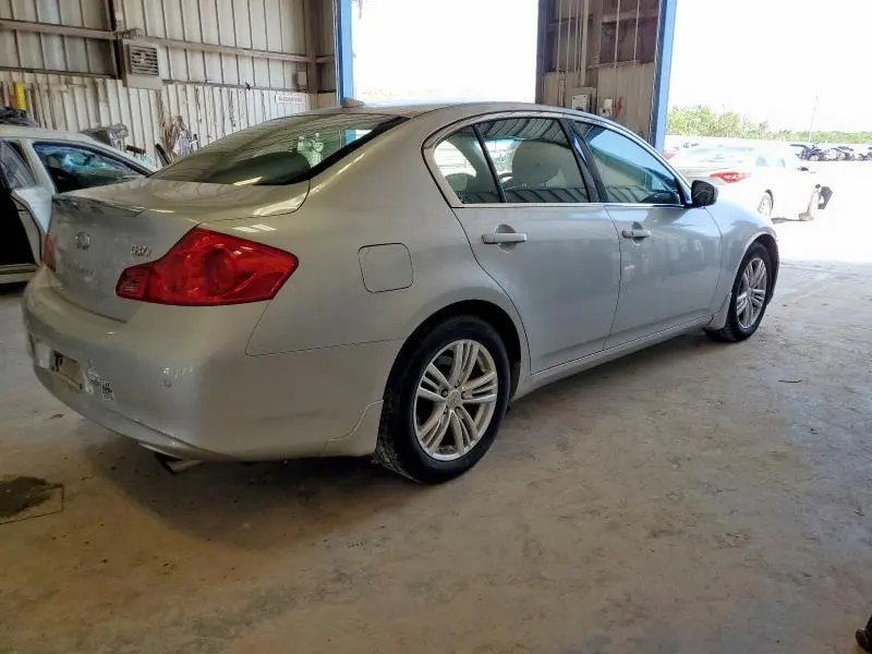 2012 INFINITI G37   