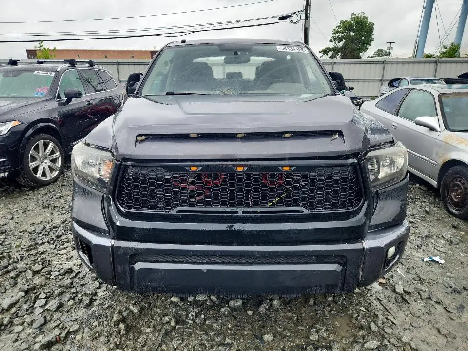 2016 TOYOTA TUNDRA SR5  