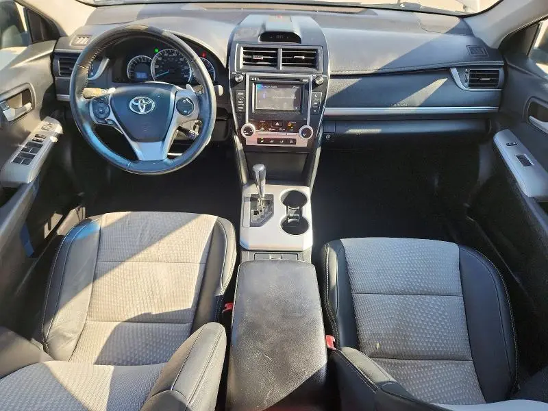 2013 TOYOTA CAMRY SE  