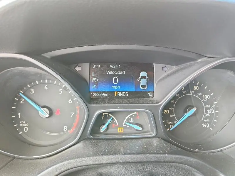 2015 FORD FOCUS SE  