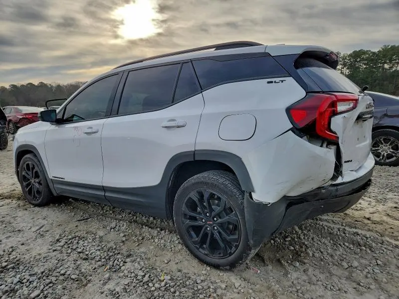 2022 GMC TERRAIN SLT  