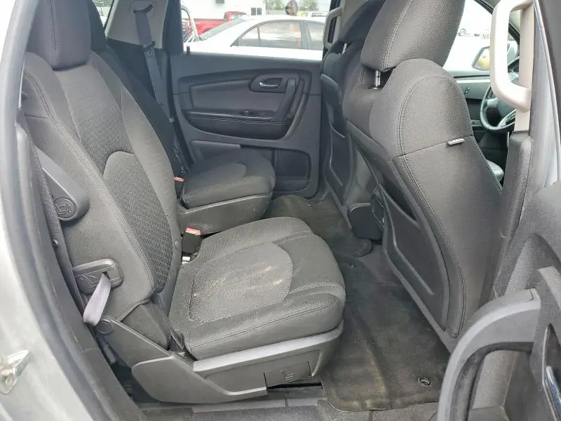 2012 CHEVROLET TRAVERSE LT  