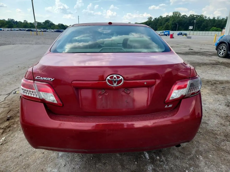 2010 TOYOTA CAMRY LE  