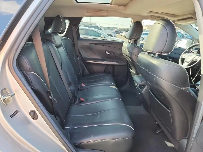 2013 TOYOTA VENZA LE  